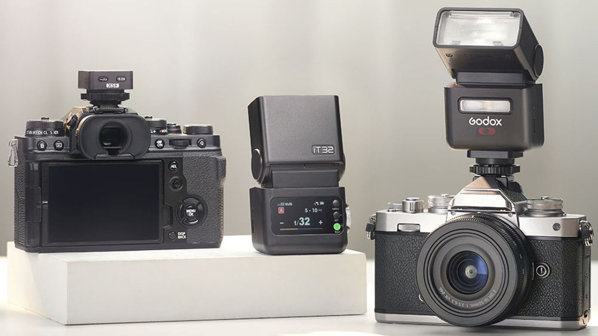 GODOX iT32 Camera Flash and X5 Trigger Announced